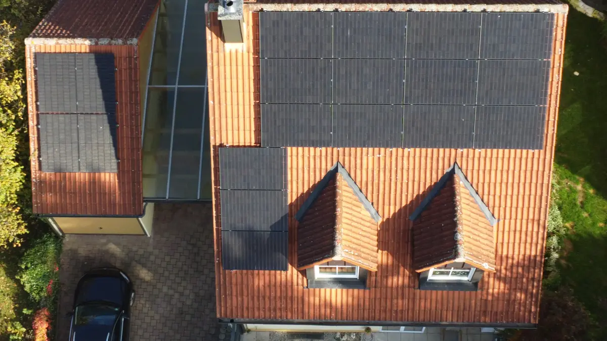 Photovoltaikanlage auf einem Hausdach in Altdorf bei Nürnberg