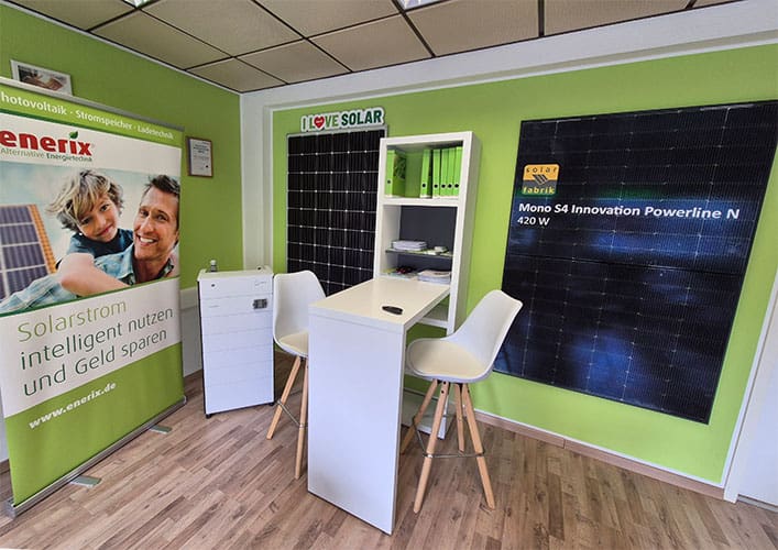 Der Ausstellungsraum von enerix Roth-Schwabach