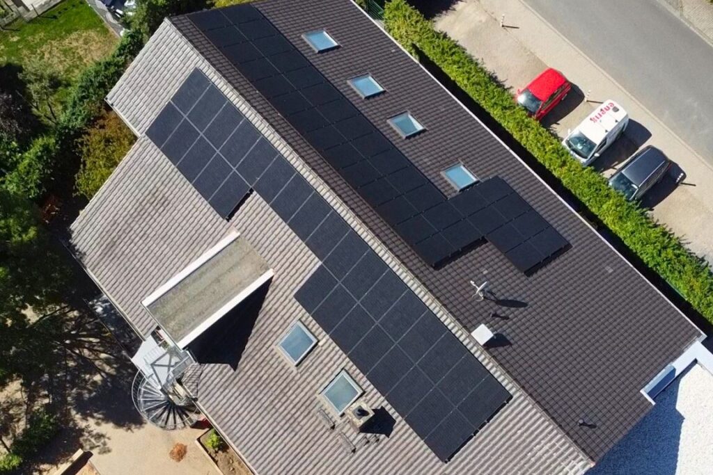 Photovoltaikanlage auf einem Kindergarten in Pulheim