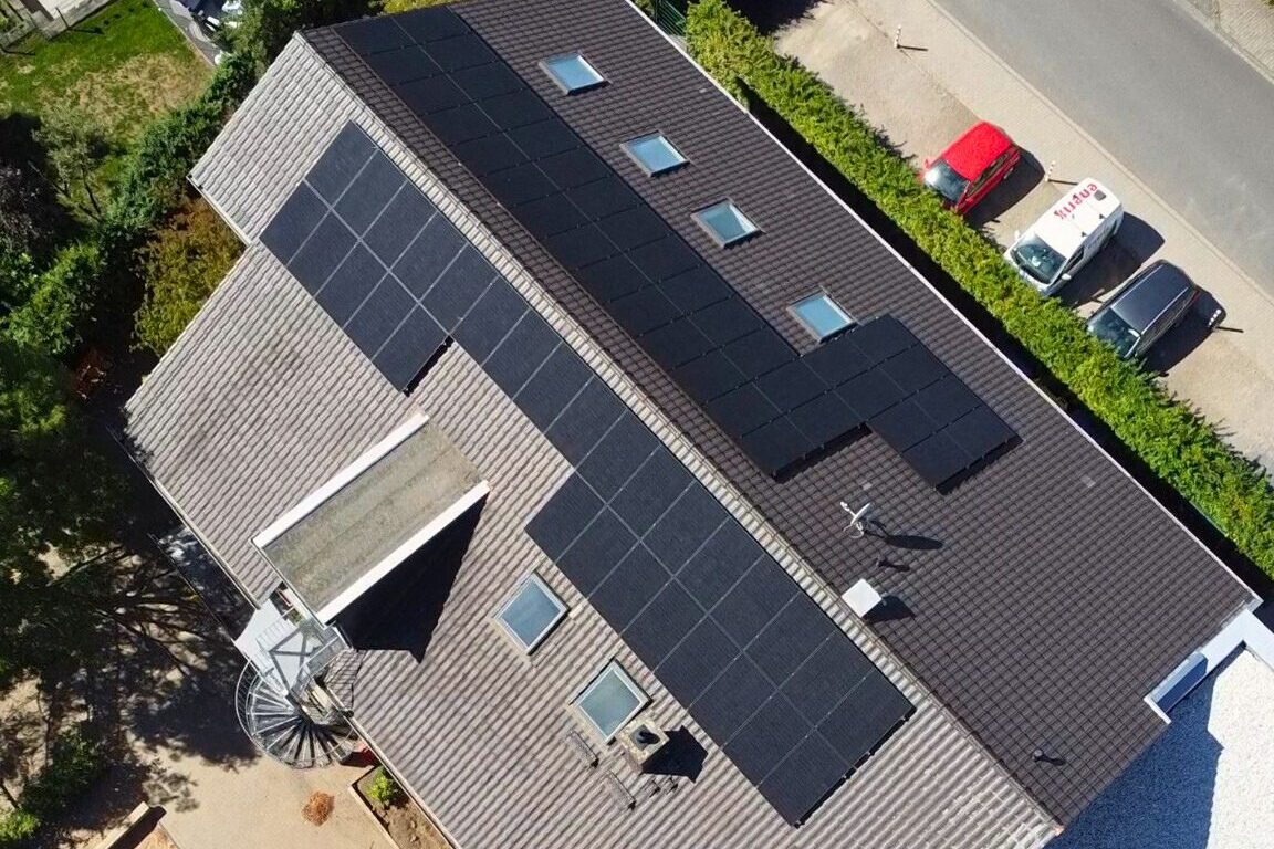 Photovoltaikanlage auf einem Kindergarten in Pulheim