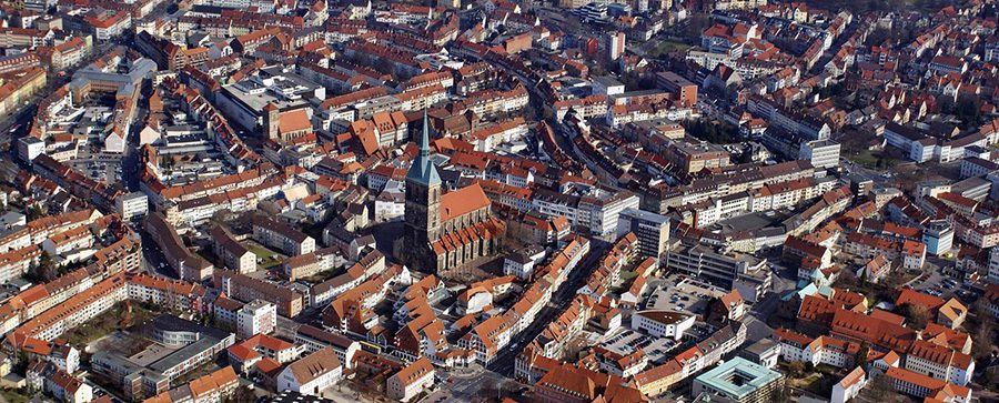 Eine Luftaufnahme der Hildesheimer Altstadt mit ihren denkmalgeschützten Gebäuden