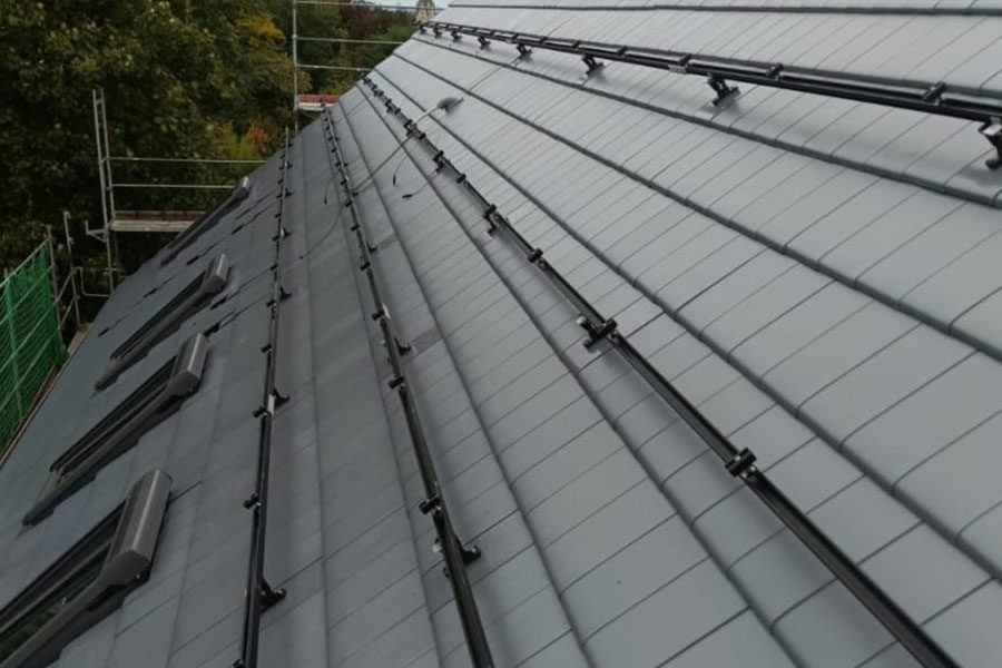 Aufdachmodulhalter PV Anlage