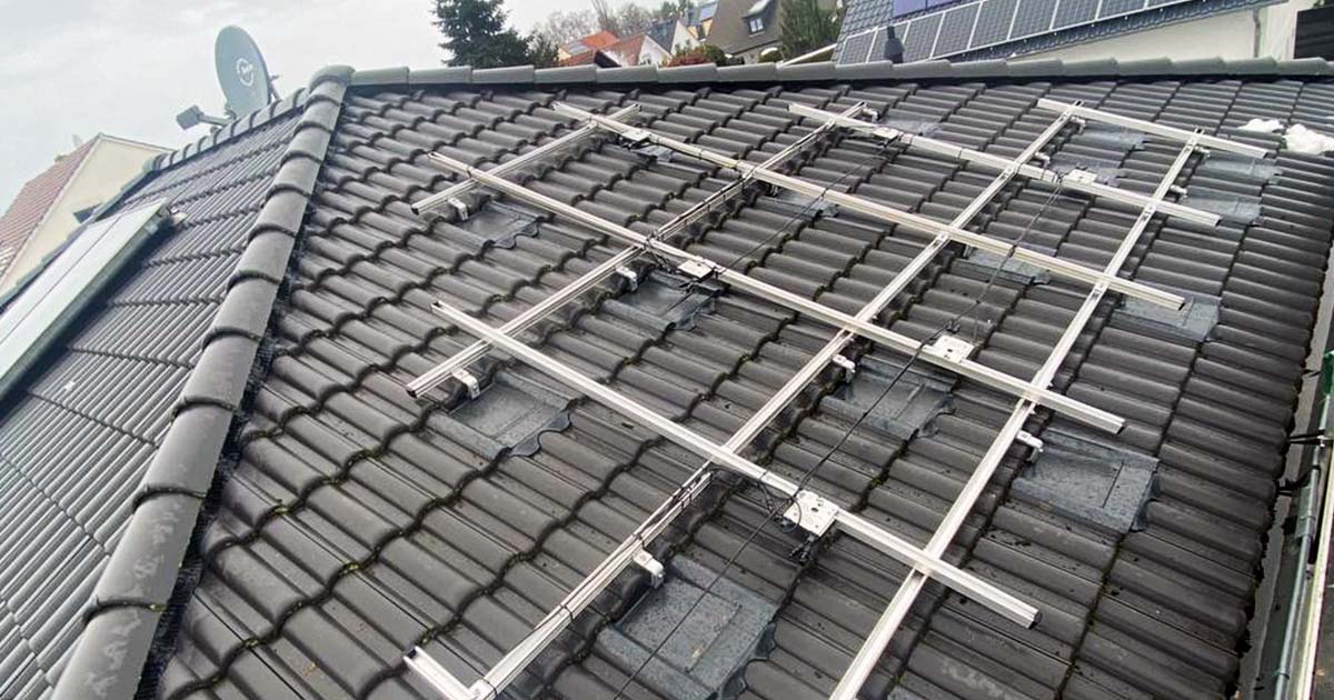 Unterkonstruktion für eine PV Anlage auf einem Schrägdach